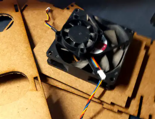 Old, small 40mm fan vs. new 80mm fan